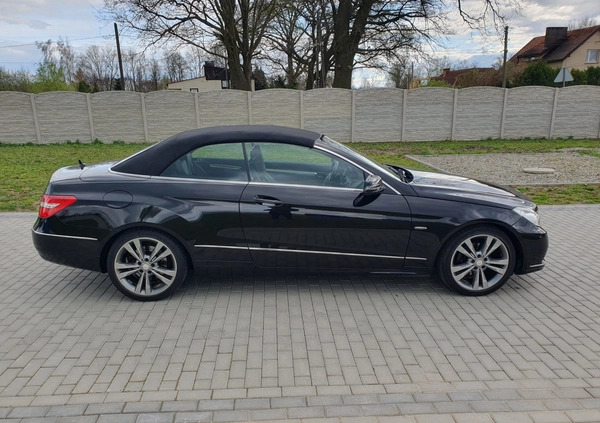 Mercedes-Benz Klasa E cena 79900 przebieg: 98000, rok produkcji 2011 z Turek małe 781